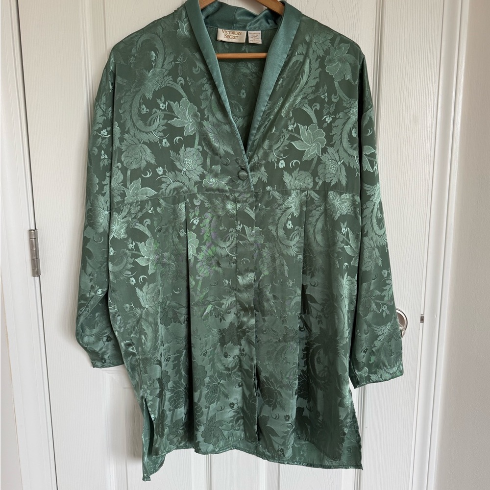Women’s Vintage Gold Label Victoria's Secret Green Nightshirt Sise M/L